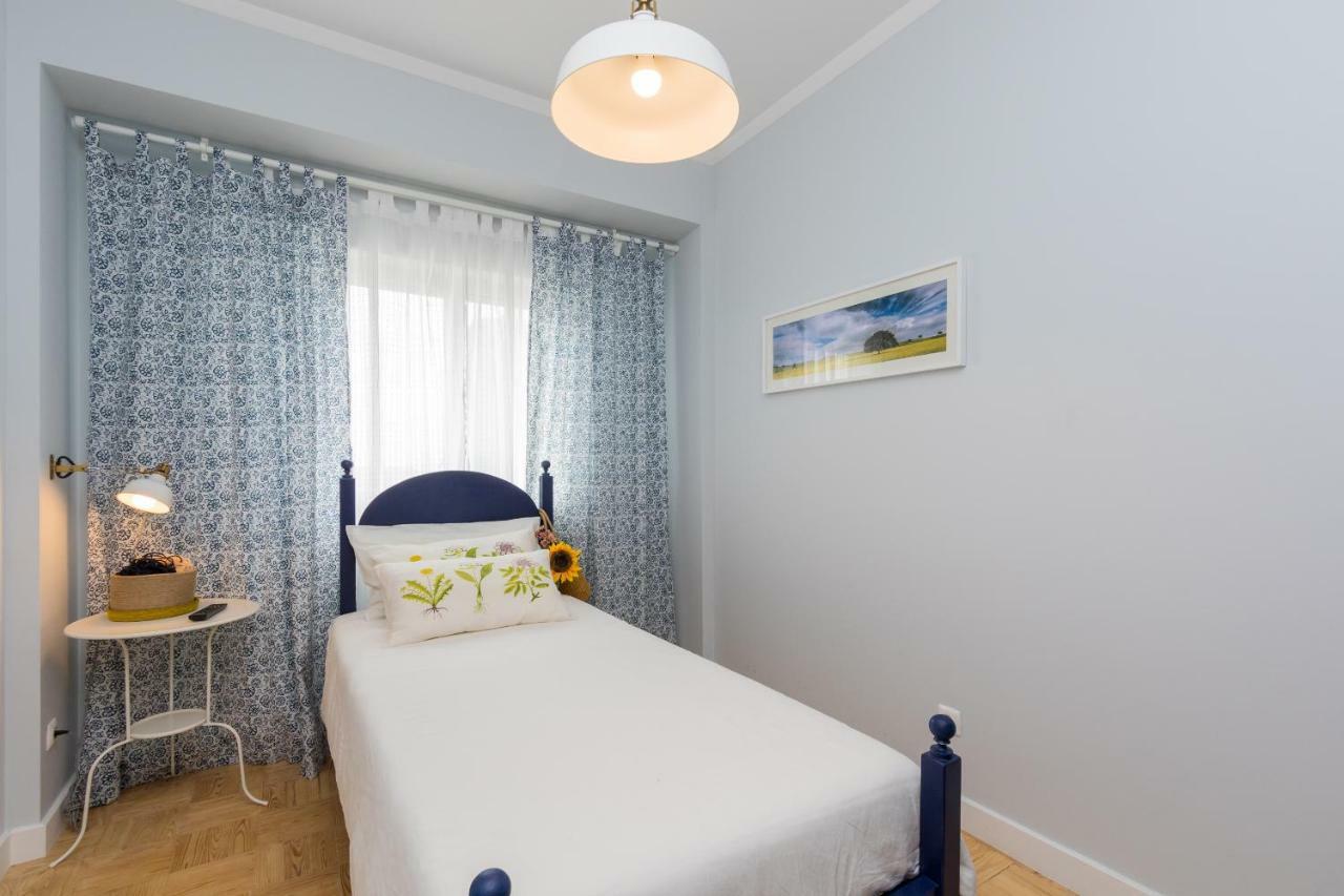 Lisbon Airport Hostel Εξωτερικό φωτογραφία